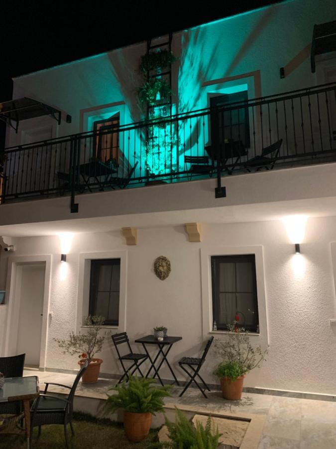 Oda ve Kahvaltı Arden's House